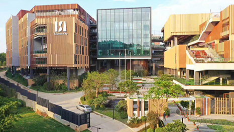 当代幸福-广州爱莎国际学校八万平装修项目